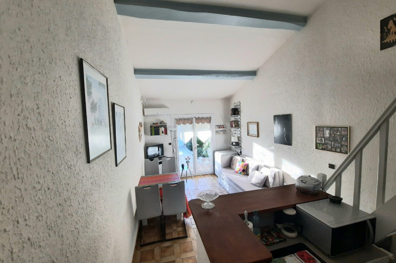 Juste a cote de la grande bleue_4